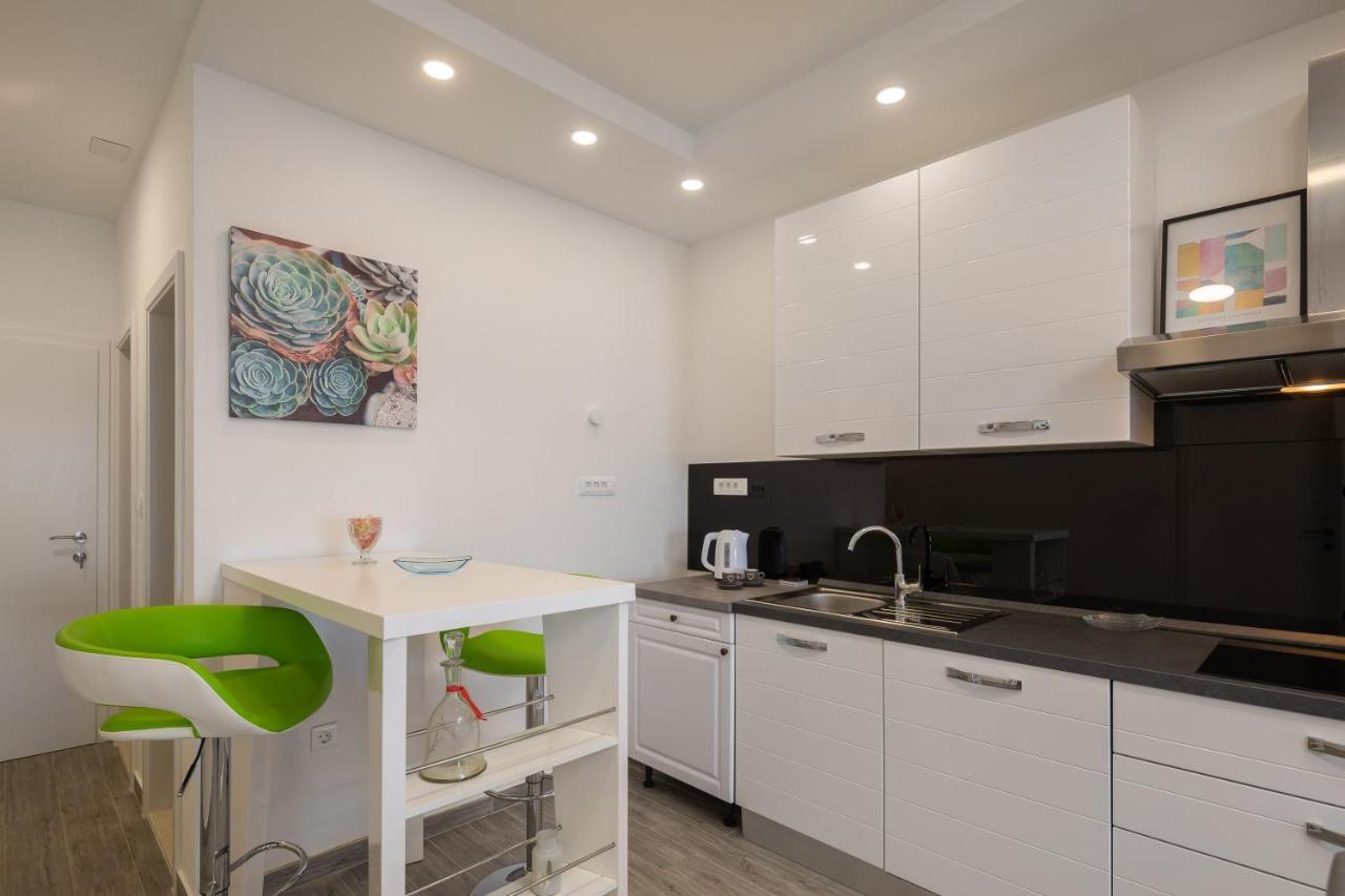 Seaside Deluxe Apartment Jesenice  Exterior foto
